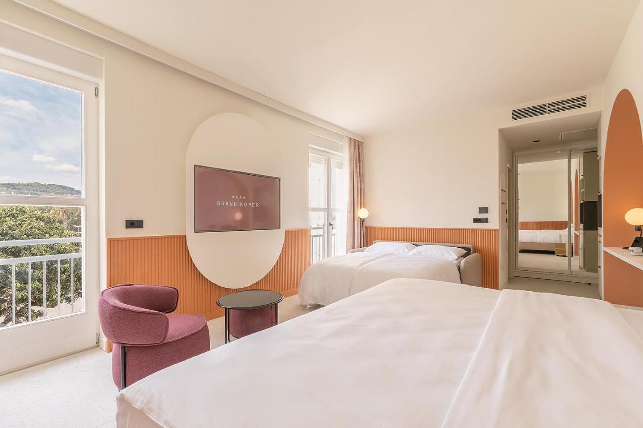 Hotel Grand Koper Eksteriør bilde
