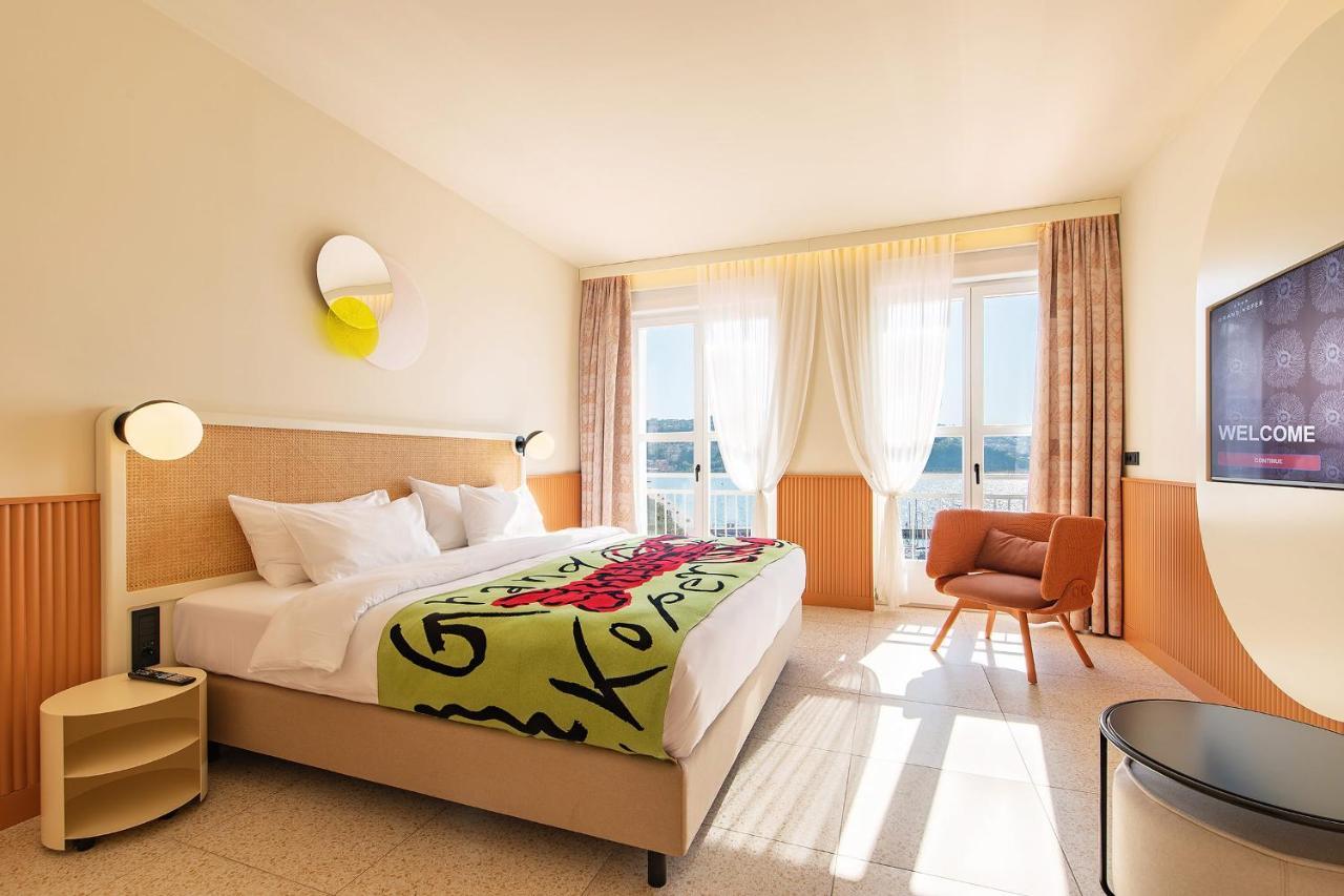 Hotel Grand Koper Eksteriør bilde