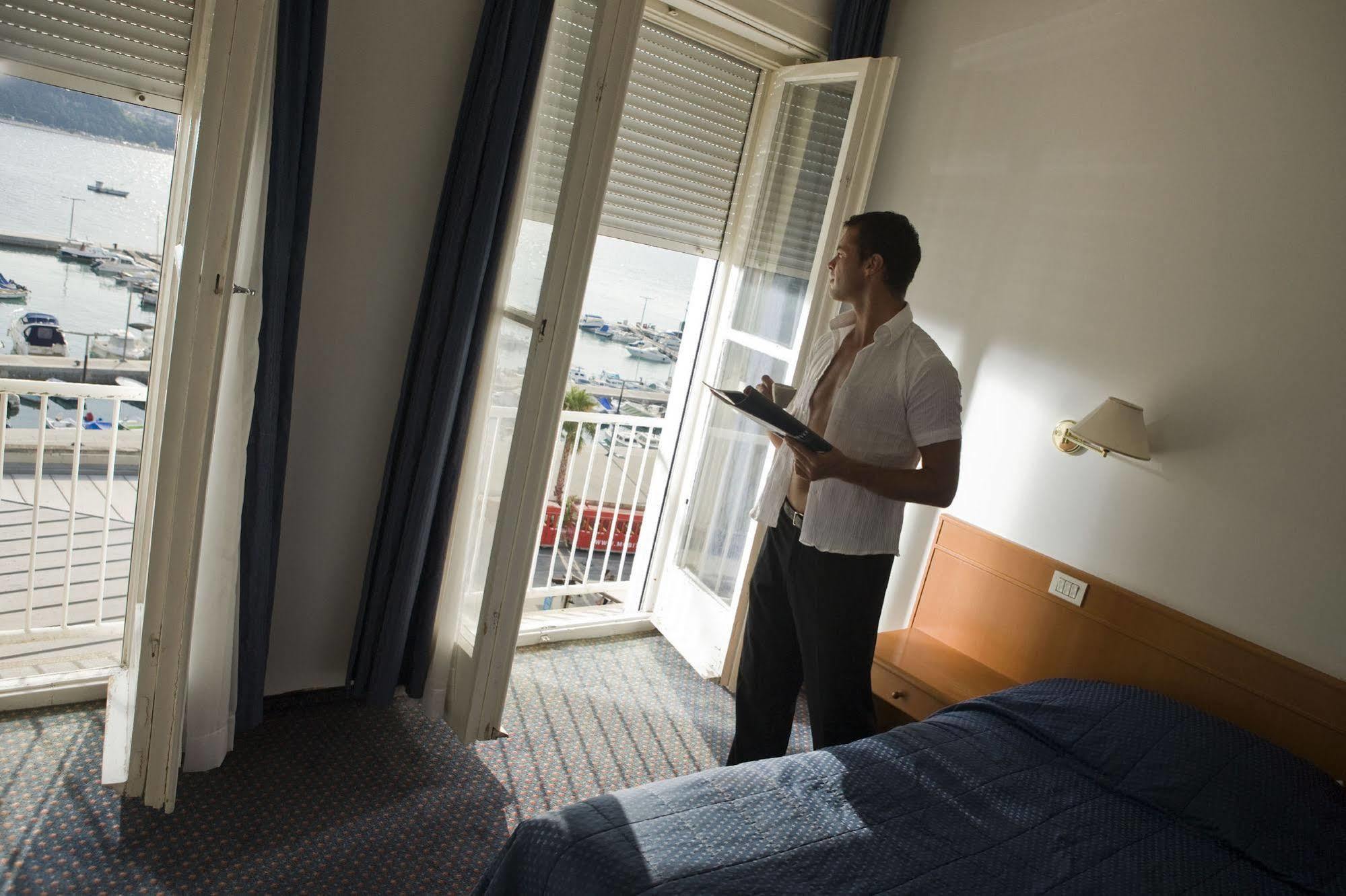 Hotel Grand Koper Eksteriør bilde